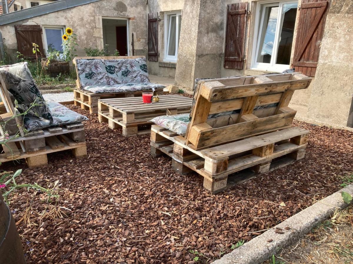 Gite De La Cote A Autreville Sur Moselle Luaran gambar